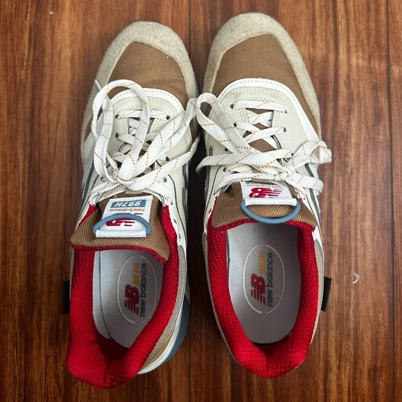 New Balance Sneakers - Picture 4 of 5